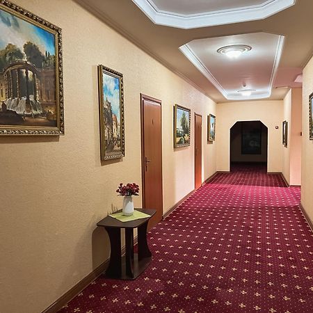 Lidolux Bed & Breakfast Белци Екстериор снимка