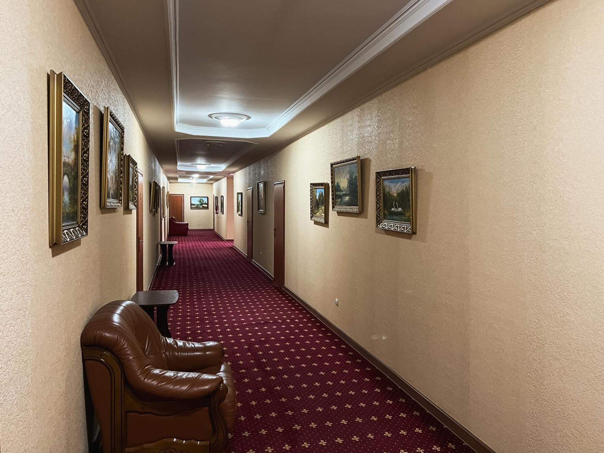 Lidolux Bed & Breakfast Белци Екстериор снимка