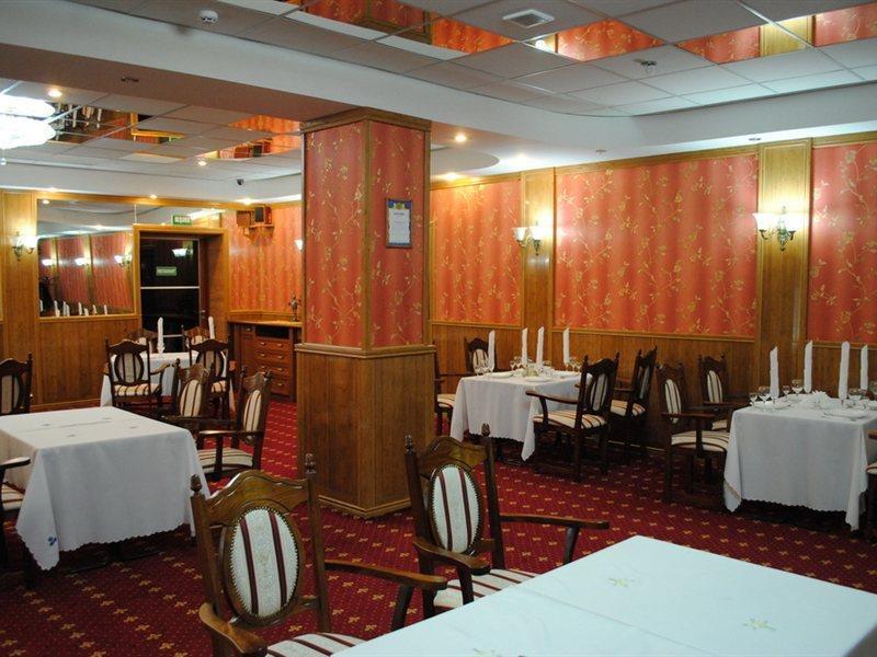 Lidolux Bed & Breakfast Белци Екстериор снимка