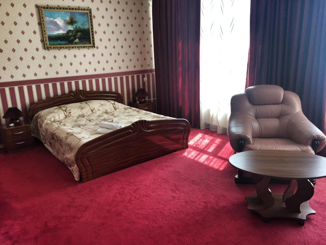 Lidolux Bed & Breakfast Белци Екстериор снимка