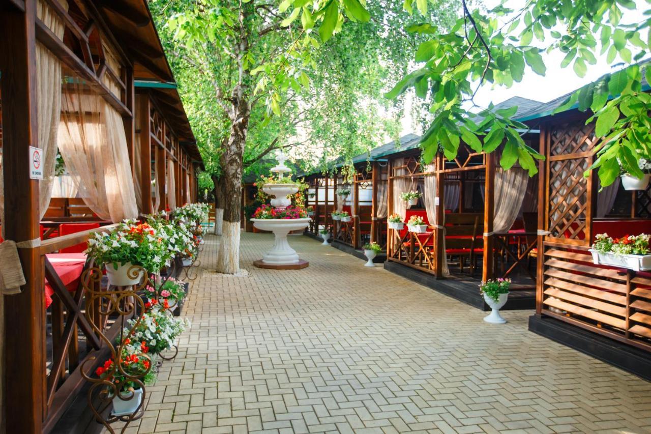 Lidolux Bed & Breakfast Белци Екстериор снимка